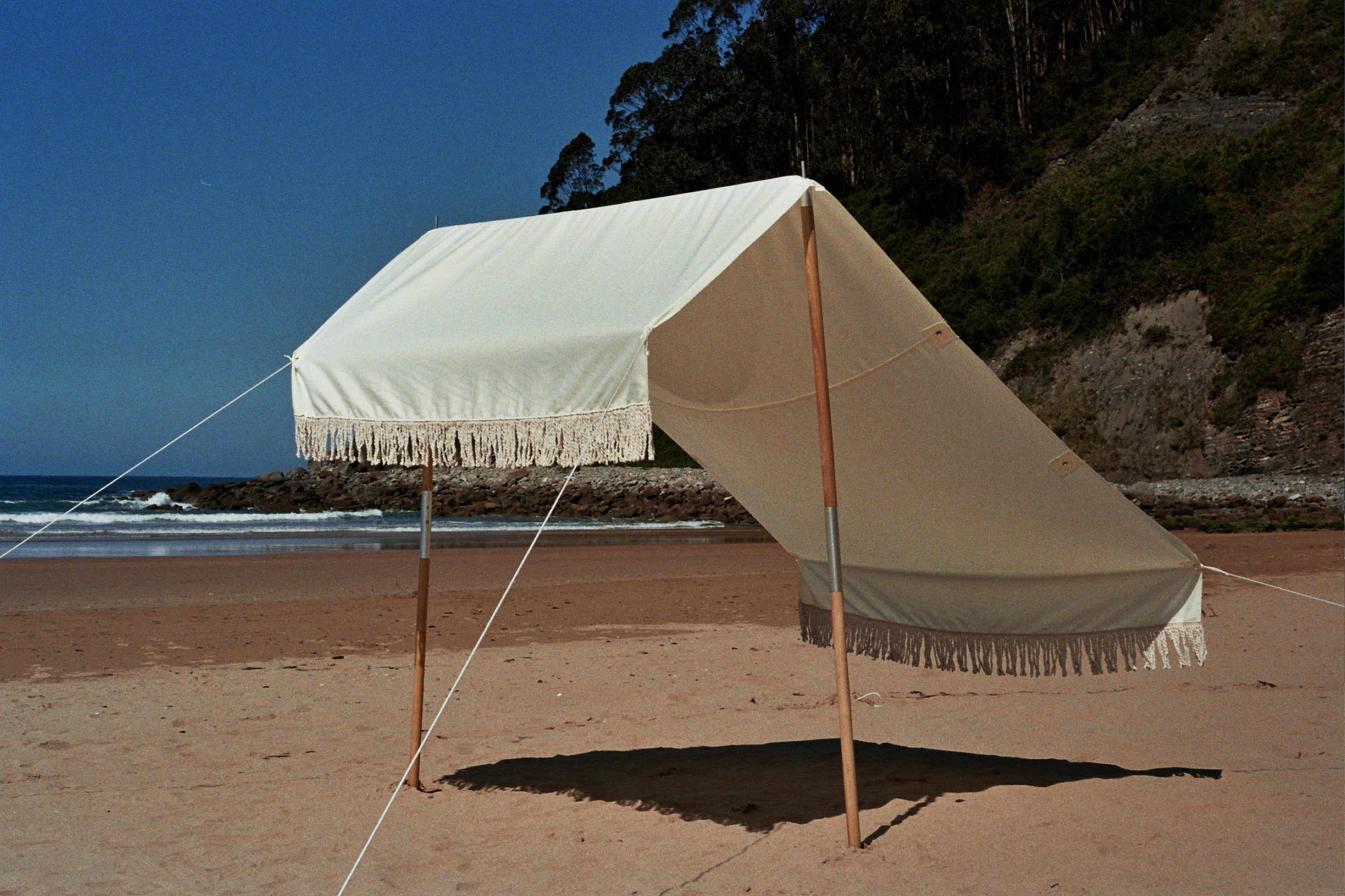 business and pleasure tent Beach Canopy – The Pirineo